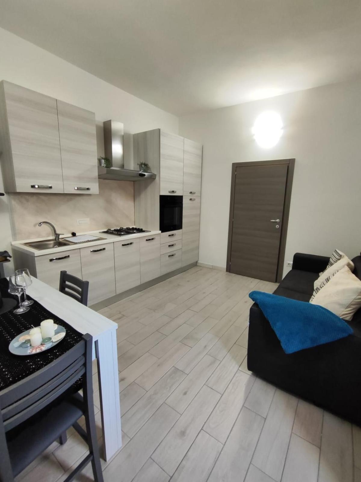 Casa Vacanze Con Giardino I Girasoli - Cin It 09006 - 9 C 2000 R4042- ซอร์โซ ภายนอก รูปภาพ