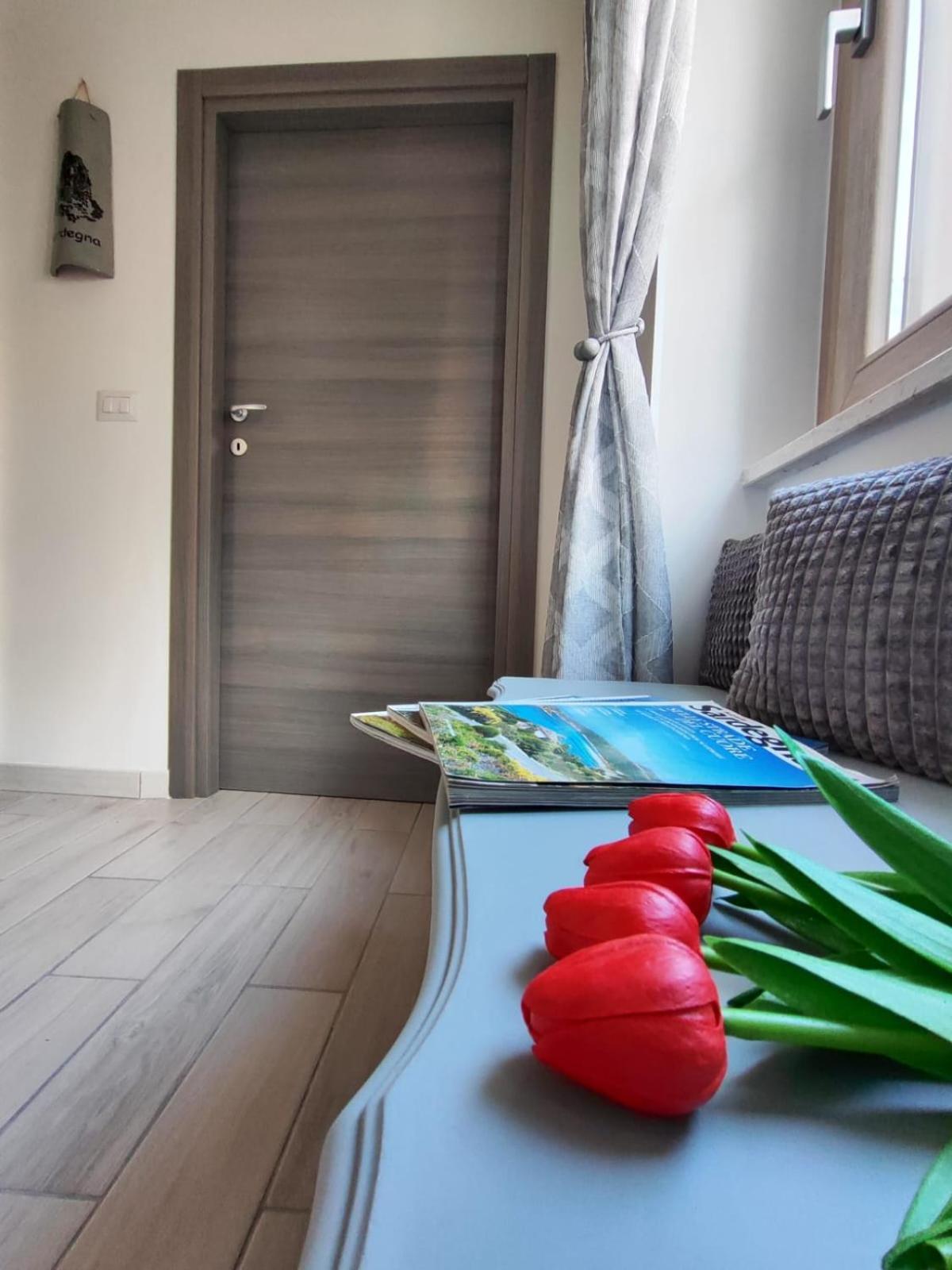 Casa Vacanze Con Giardino I Girasoli - Cin It 09006 - 9 C 2000 R4042- ซอร์โซ ภายนอก รูปภาพ