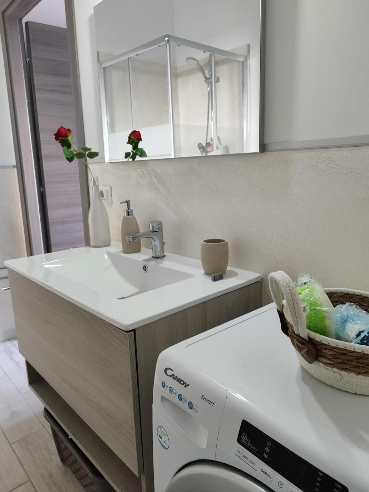 Casa Vacanze Con Giardino I Girasoli - Cin It 09006 - 9 C 2000 R4042- ซอร์โซ ภายนอก รูปภาพ